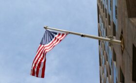 Администрация Трампа планирует ужесточить правила въезда в США для граждан 43 стран