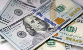На мировых фондовых рынках продолжается падение из-за пошлин США