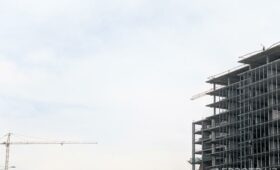 Против строительной компании в Ташкенте открыто дело за срыв сроков сдачи жилья