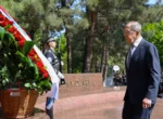 Глава МИД РФ отметил отсутствие надписи на русском языке у мемориала в Самарканде
