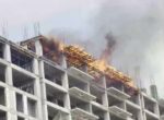 В Ташкенте вспыхнула строящаяся многоэтажка. Видео