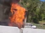 Грузовик загорелся на перевале Камчик после ДТП с легковушкой. Видео