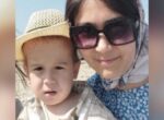 В Джизаке нашли тело пропавшего двухлетнего мальчика. Его сбил автомобиль