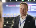 Илон Маск подал в суд на Apple и OpenAI, обвинив их в нарушении конкуренции