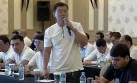 «Сертификация у конкурента». Предприниматель пожаловался на усложнение импорта стекла