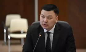 В Кыргызстане предложили узаконить «добровольную сооплату» медработникам