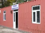 Хоким Нарынского района переселился в контейнер в проблемной махалле после критики президента