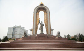 В Душанбе запретили езду на электросамокатах и скутерах