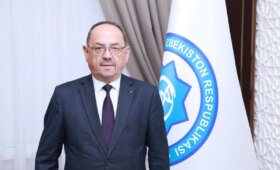 «Носить маски нужно в зависимости от ситуации». Нурмат Атабеков опроверг обязательное ношение масок в школах