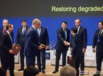 На экономическом форуме «ЦА — ЕС» подписаны совместные проекты по критически важному сырью, управлению границами и Аралу