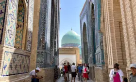 Узбекистан намерен удвоить число туристов и долю туризма в ВВП к 2030 году