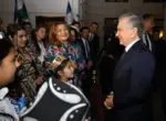 Президент Узбекистана, прибыв в Вашингтон, встретился с соотечественниками