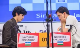 «Наша цель — закрепиться на уровне шахматной элиты». Интервью с тренером Синдарова и Якуббоева