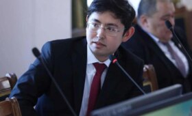 В Кыргызстане по делу о беспорядках задержаны сын и соратники экс-президента Алмазбека Атамбаева