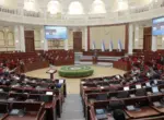 Парламент Узбекистана усилит контроль за госдолгом и инфраструктурными проектами