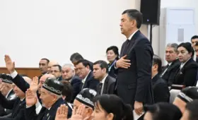 Эркинжон Турдимов утверждён хокимом Сырдарьинской области