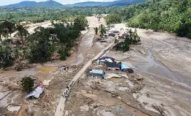 В результате наводнений в Юго-Восточной Азии погибли более 1300 человек