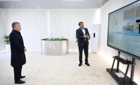 Президент ознакомился со строительством АЭС в Джизакской области