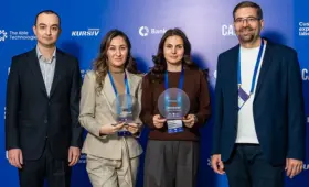 InfinBANK получил две награды от CX Banking Index в номинациях «P2P-переводы» и First Impression