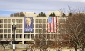 Дипломаты Узбекистана посетили два центра временного содержания иностранцев в США