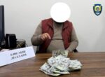 В Ташкенте мошенник попытался расплатиться фальшивыми долларами за долг по поставке помидоров
