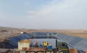 Минэнерго подтвердило выход нефтесодержащей жидкости на месторождении M-25 в Байсуне