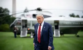 США ввели пошлины в 25% для стран, торгующих с Ираном