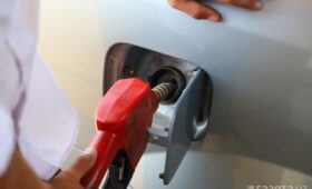 «Узбекнефтегаз» увеличит объёмы бензина на бирже из-за ограничений на метановых заправках