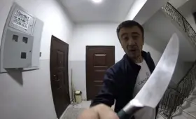 В Ташкенте правоохранители задержали мужчину с ножом, ночью звонившего в дверь соседа