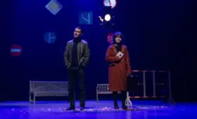 Развод под светофором. Премьера «С любимыми не расставайтесь» в Русском драмтеатре