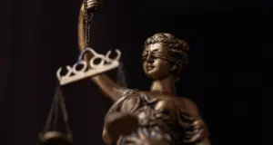 Экс-хоким Шараф-Рашидовского района осуждён за коррупцию на 11 лет, бывший сотрудник хокимията — на 7 лет