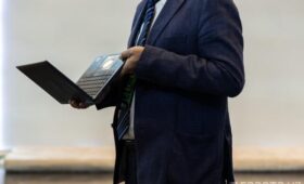 Налоговый комитет намерен изучить транзакции узбекистанцев, совершённые в пользу иностранных компаний