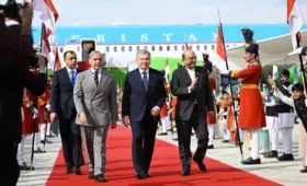 Президент Узбекистана прибыл с госвизитом в Пакистан