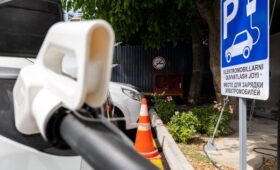 Льготные автокредиты, субсидии и налоговые скидки. В Узбекистане усилят поддержку электромобилей