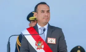 Конгресс Перу отправил в отставку временного президента Хосе Хери после четырёх месяцев в должности