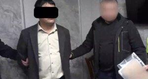 В Ташкенте задержали двух сотрудников уголовного розыска по делу о взятке