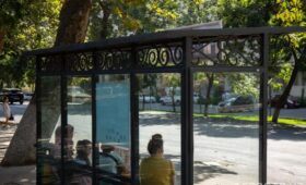 В Ташкенте обновят автобусные остановки и уберут из них магазины