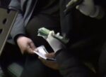 Жителя Навоийской области поймали на продаже работы в железнодорожной охране. Видео