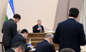 Президент поручил ускорить проекты в металлургии, НГМК расширит золотой рудник «Мурунтау»