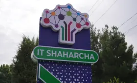 Uzum и Центр развития цифрового образования запускают образовательный проект в отдаленных городах страны