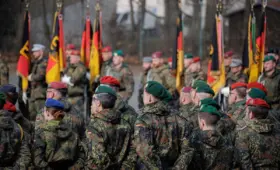 В Германии мужчин до 45 лет обязали получать военное разрешение на длительный выезд из страны