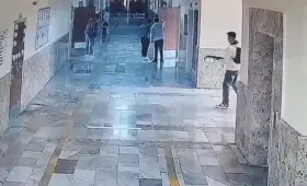 В лицее в Турции произошла стрельба, ранены 16 человек