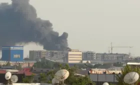 В Яшнабадском районе Ташкента произошёл пожар на складе