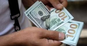 В Узбекистане прошла серия облав на незаконных торговцев валютой