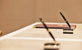Президент наградил британских супругов, спасших узбекистанского солдата во время Второй мировой