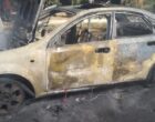 В Ташкенте загорелся автомобиль Gentra, пожар потушили за несколько минут. Видео