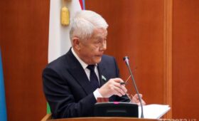 Президент наградил Валерия Тяна медалью «Шухрат»