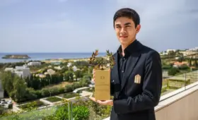 Первая встреча перед матчем: Синдаров и Гукеш сыграют на этапе Grand Chess Tour в Варшаве