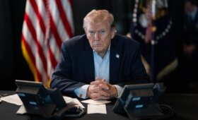 США и Иран вновь обменялись ударами, Трамп заявил о прекращении перемирия