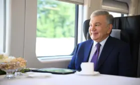 Между Ташкентом и Бекабадом запустили новый электропоезд